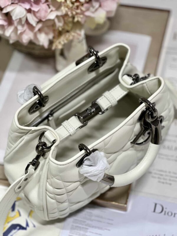 1:1 Replica The Medium Lady 95.22 Bag With Black Tone Hardware Black/White/Grey For Women 9.5in/ 24cm