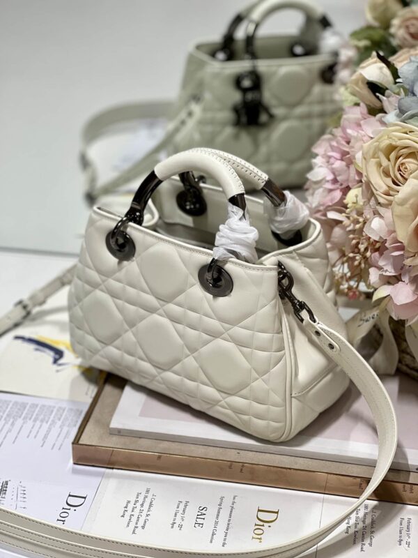 1:1 Replica The Medium Lady 95.22 Bag With Black Tone Hardware Black/White/Grey For Women 9.5in/ 24cm