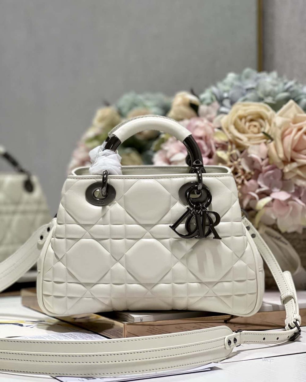 1:1 Replica The Medium Lady 95.22 Bag With Black Tone Hardware Black/White/Grey For Women 9.5in/ 24cm