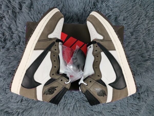 Travis Scott x Nike Air Jordan 1 Retro High OG ‘Mocha’ Sneaker For Women, Women's Shoes