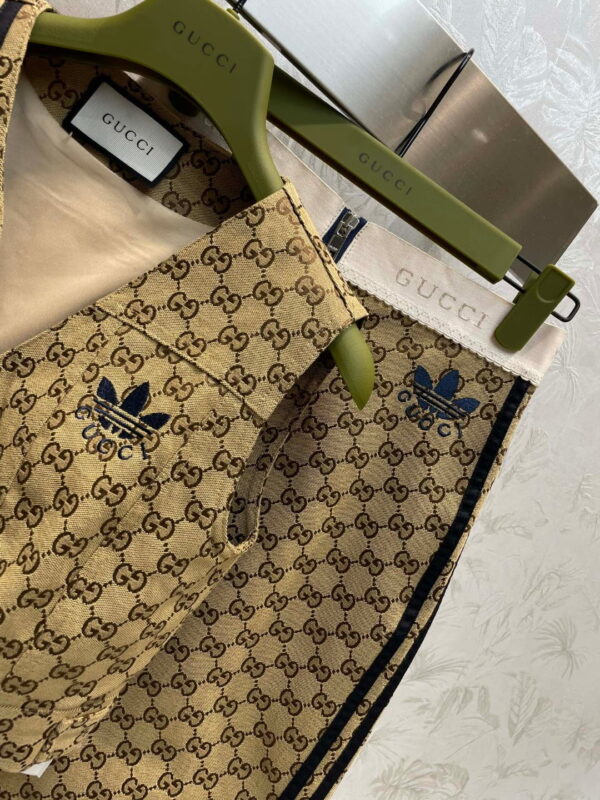 Trefoil Print And 3-Stripe Top And Skirt Brown For Women