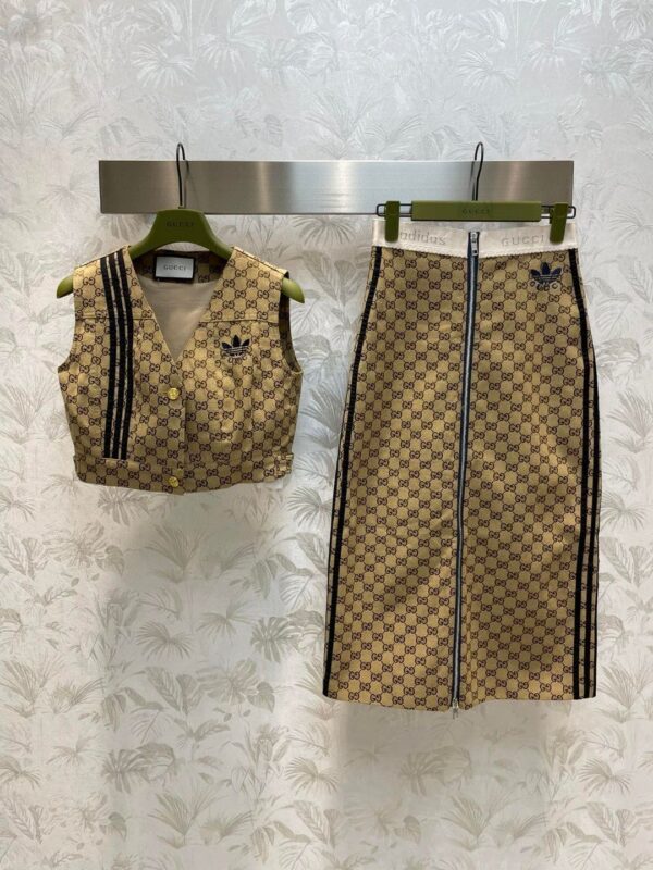 Trefoil Print And 3-Stripe Top And Skirt Brown For Women