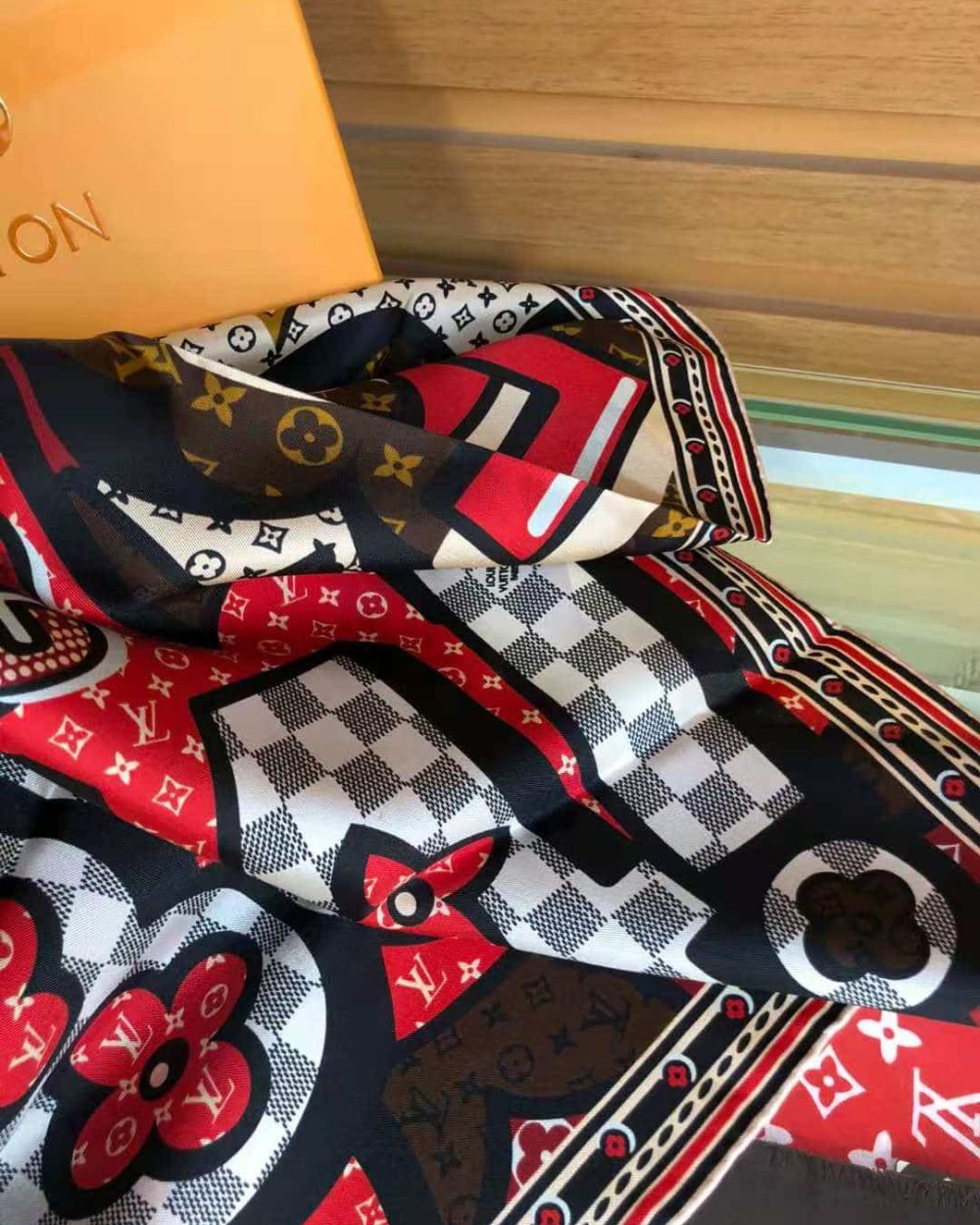 Ultimate 3D Square 90 Multicolor For Women