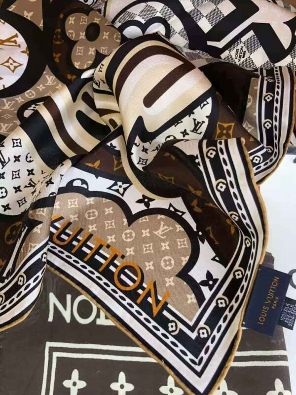 Ultimate 3D Square 90 White And Brown For Women