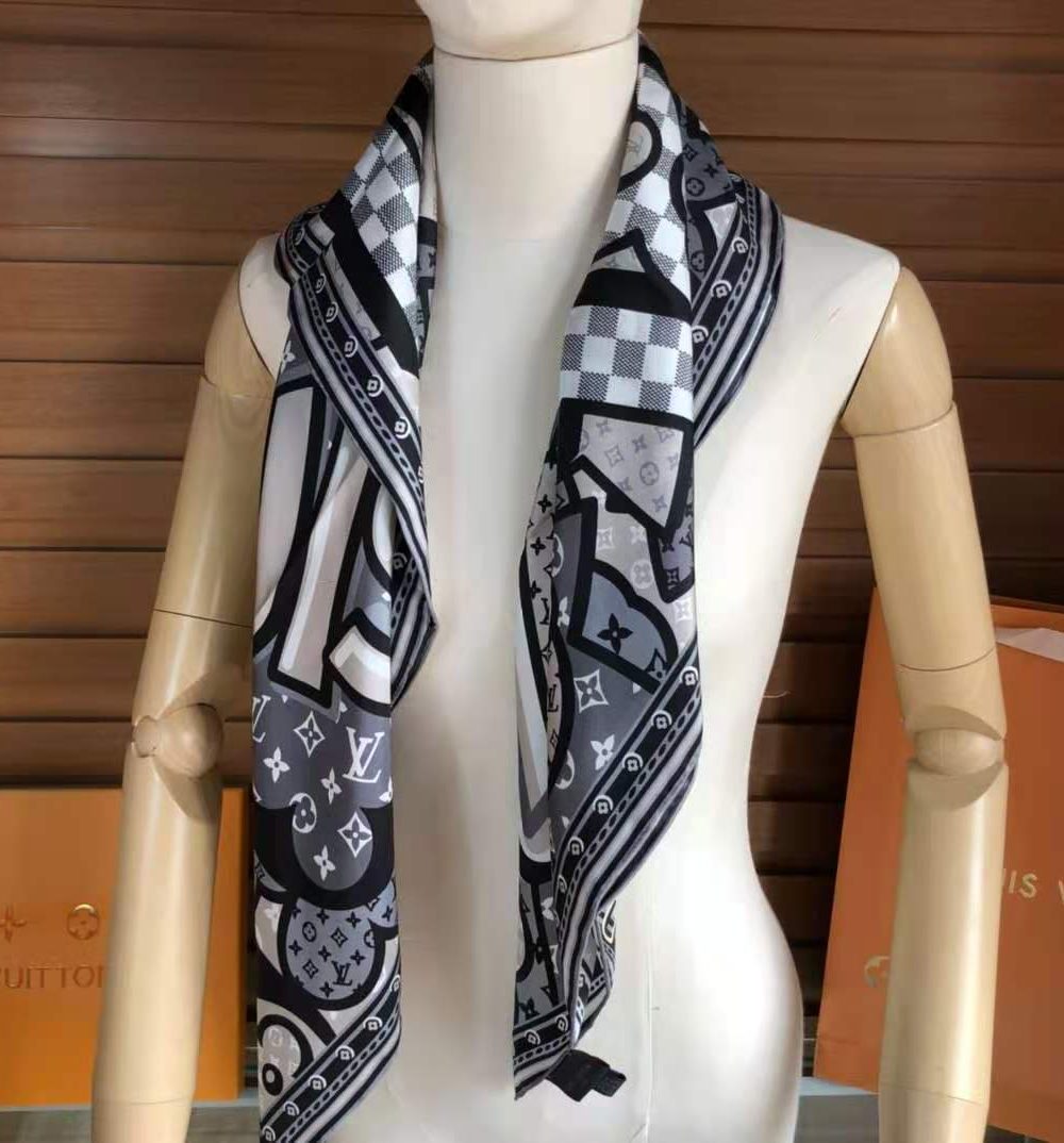 Ultimate 3D Square 90 White And Grey For Women