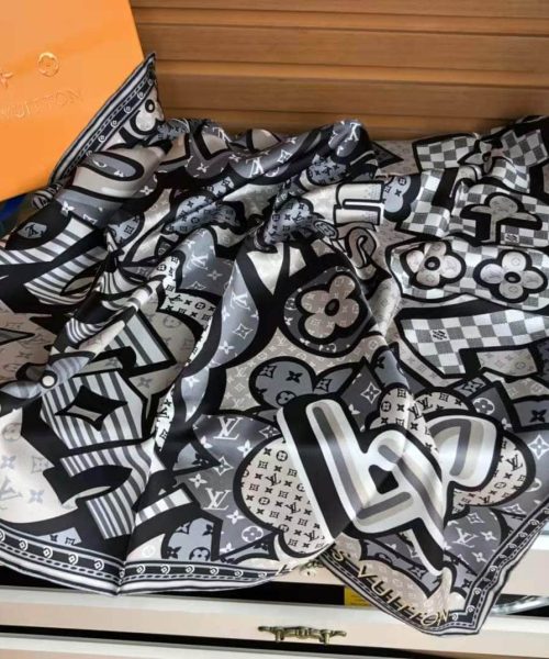 Ultimate 3D Square 90 White And Grey For Women