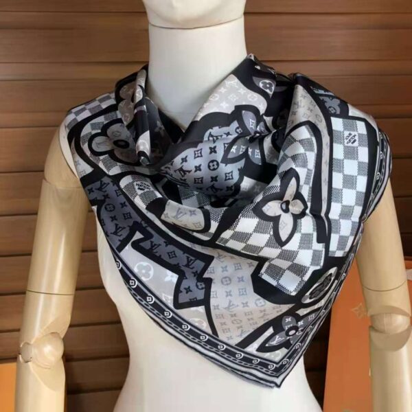 Ultimate 3D Square 90 White And Grey For Women