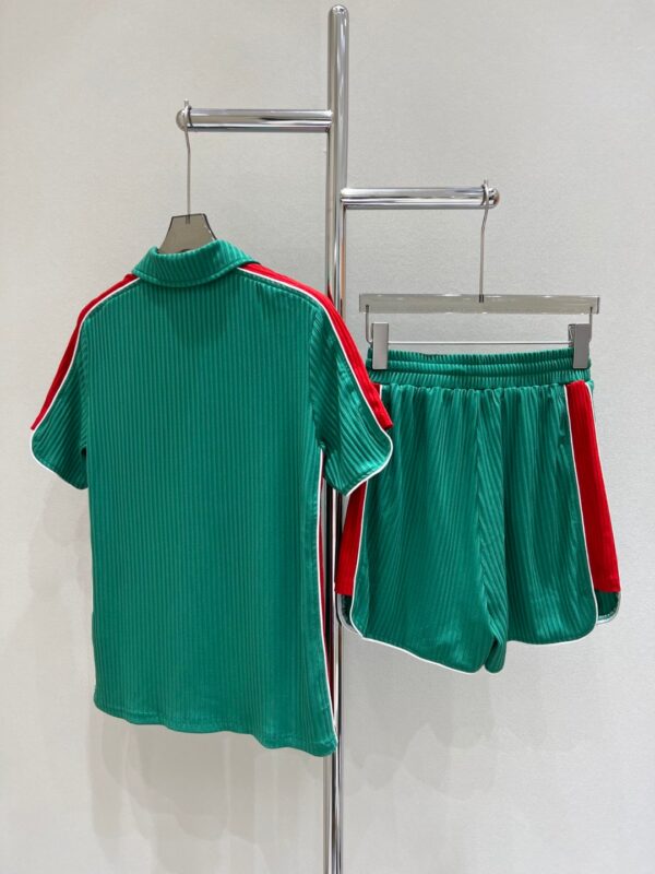 White Circle T-Shirt And Shorts Green For Women