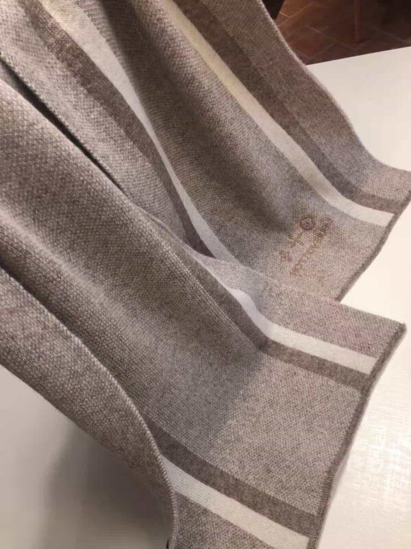 Woolen Scarf Light Grey For Women