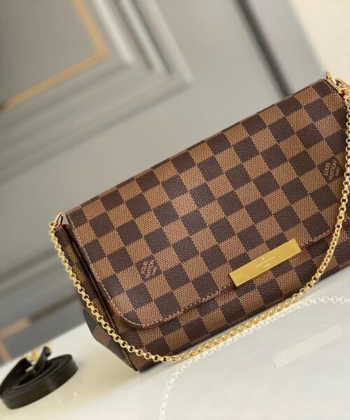 LC348 - Louis Vuitton Women's Fashion Bag
