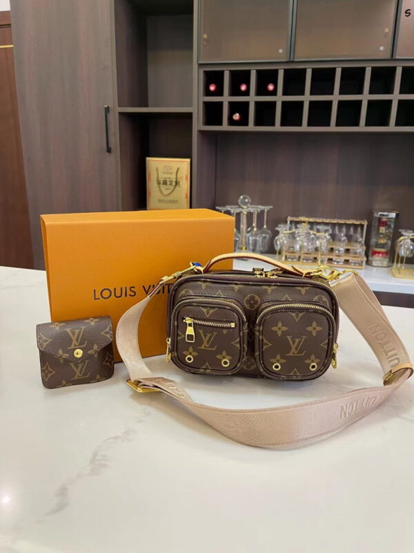 LC350 - Louis Vuitton Women's Fashion Bag