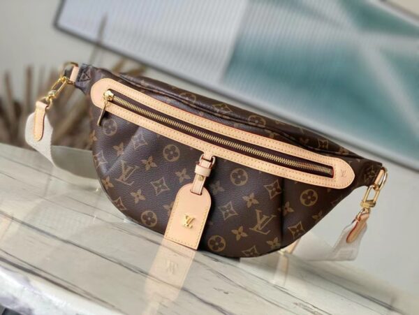 LC349 - Louis Vuitton Women's Fashion Bag