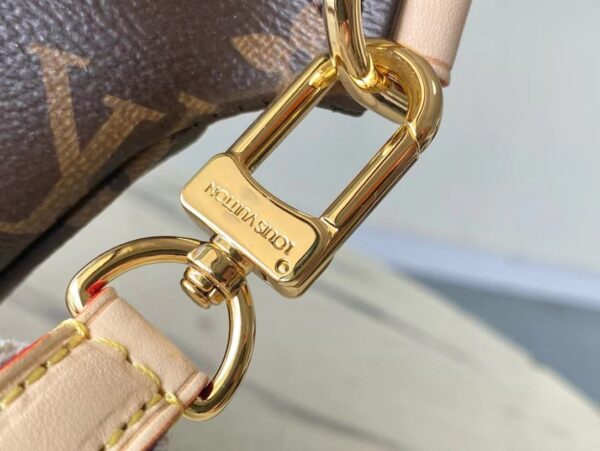 LC349 - Louis Vuitton Women's Fashion Bag