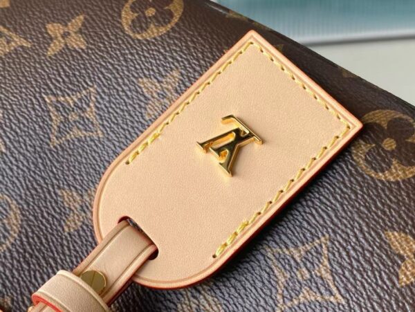 LC349 - Louis Vuitton Women's Fashion Bag