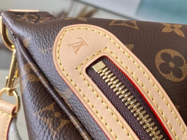 LC349 - Louis Vuitton Women's Fashion Bag