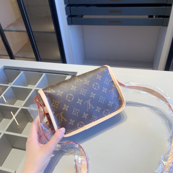 DBS-LC770 - Discounted Price For Set Louis Vuitton 3 Bags