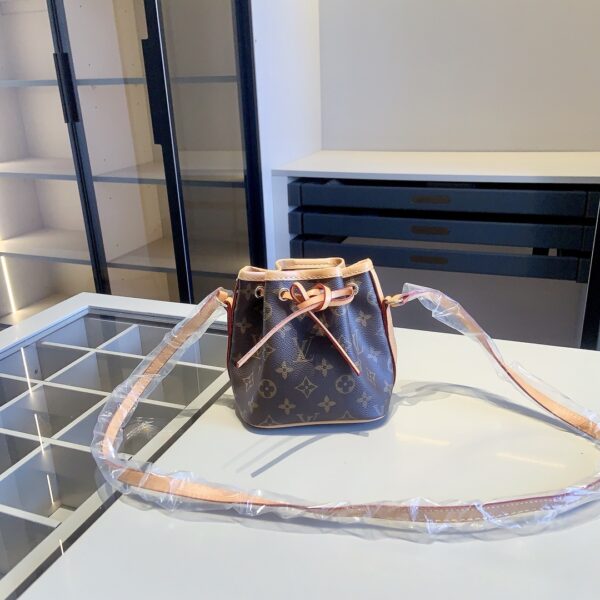 DBS-LC839 - Discounted Price For Set Louis Vuitton 3 Bags