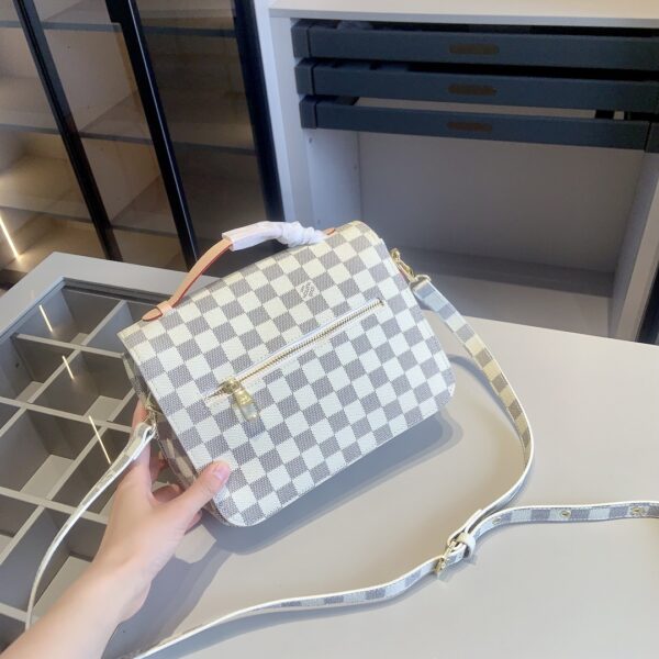 DBS-LC864 - Discounted Price For Set Louis Vuitton 3 Bags