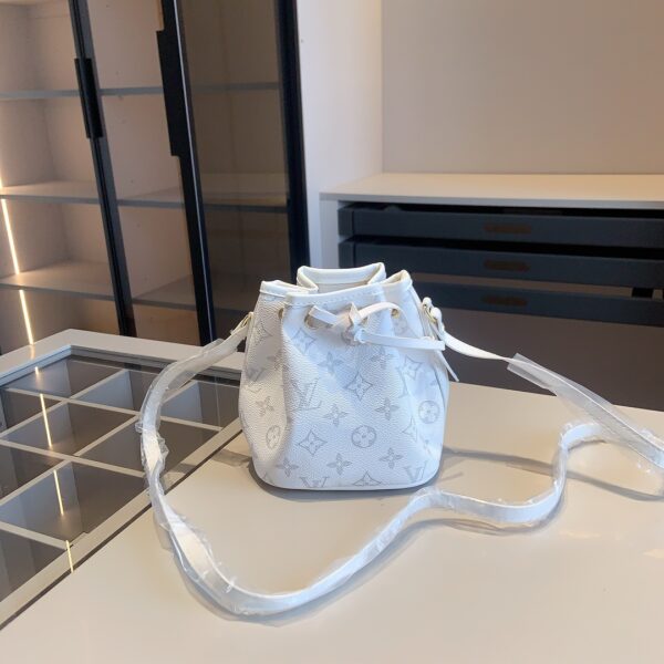 DBS-LC858 - Discounted Price For Set Louis Vuitton 3 Bags