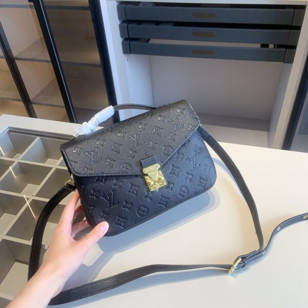 DBS-LC859 - Discounted Price For Set Louis Vuitton 3 Bags