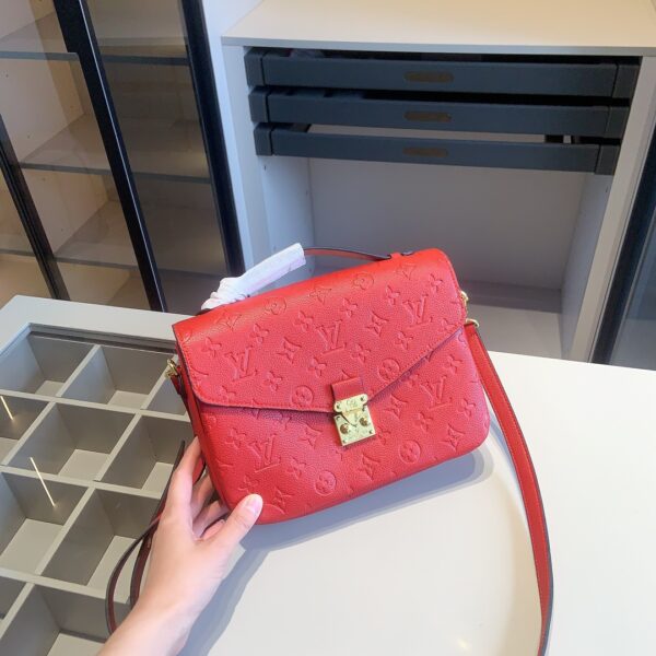DBS-LC862 - Discounted Price For Set Louis Vuitton 3 Bags