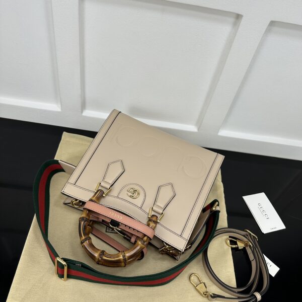 1:1 Replica GUCCI DIANA SMALL TOTE BAG P Beige leather Exclusive For Women ‎702721