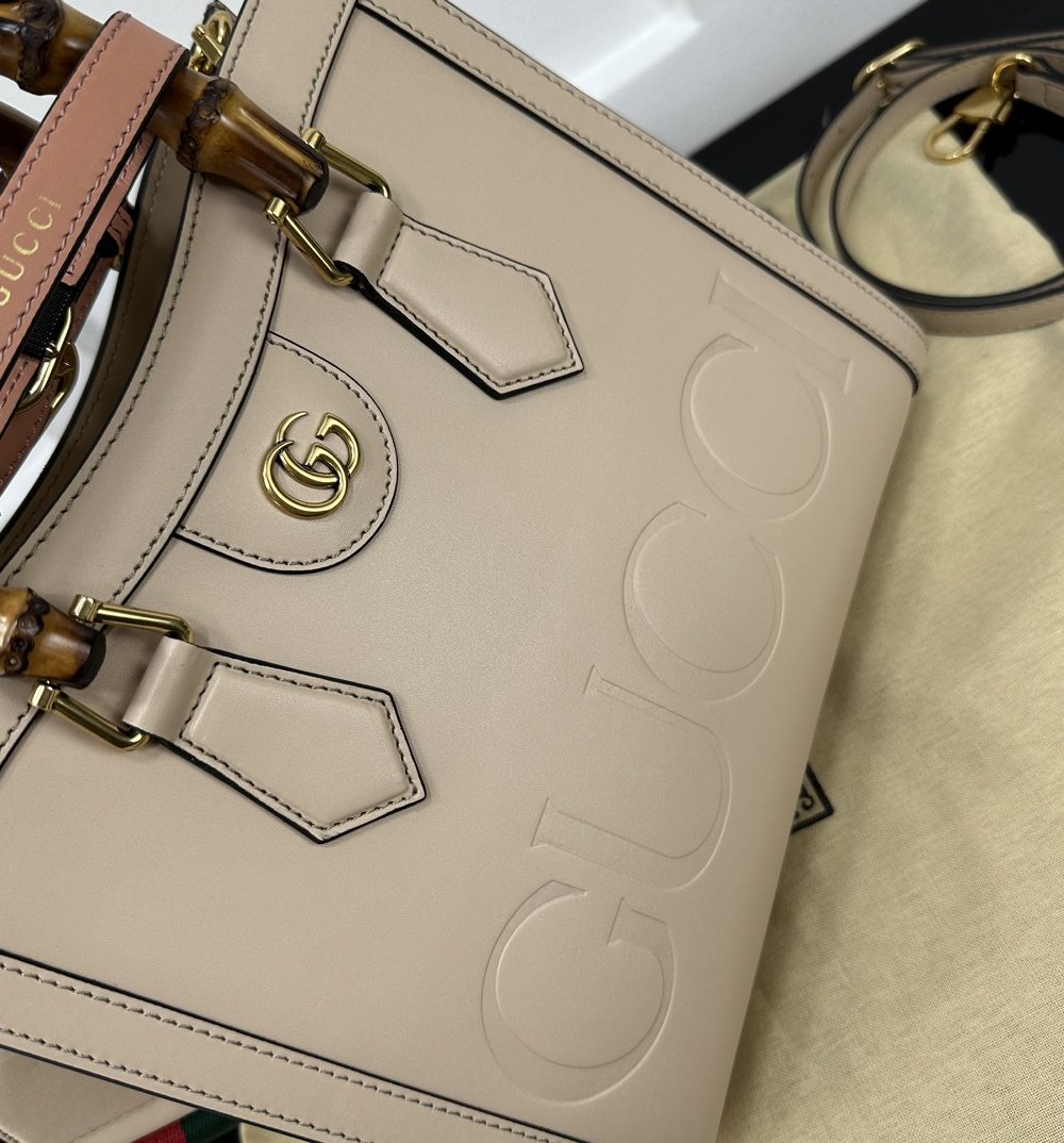 1:1 Replica GUCCI DIANA SMALL TOTE BAG P Beige leather Exclusive For Women 702721