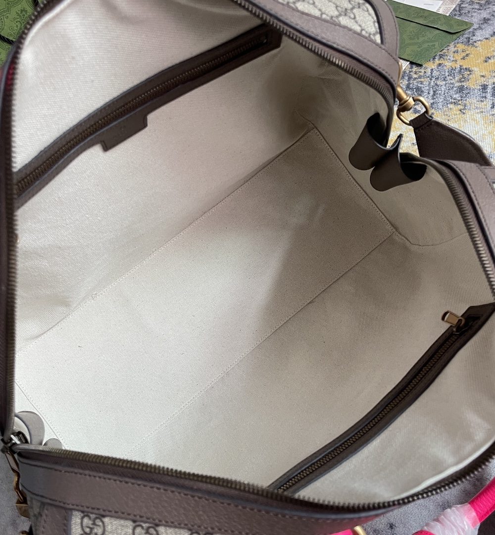 1:1 Replica GUCCI SAVOY MEDIUM DUFFLE BAG P Beige and ebony GG Supreme canvas Exclusive For Women 724642 FADHS 9755