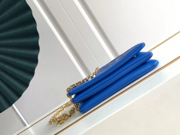 1:1 Replica Louis Vuitton Coussin PM Pochette Shoulder Bag Blue Red M80743 Luxury Bag For Women -  20cm