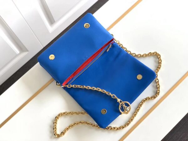1:1 Replica Louis Vuitton Coussin PM Pochette Shoulder Bag Blue Red M80743 Luxury Bag For Women -  20cm