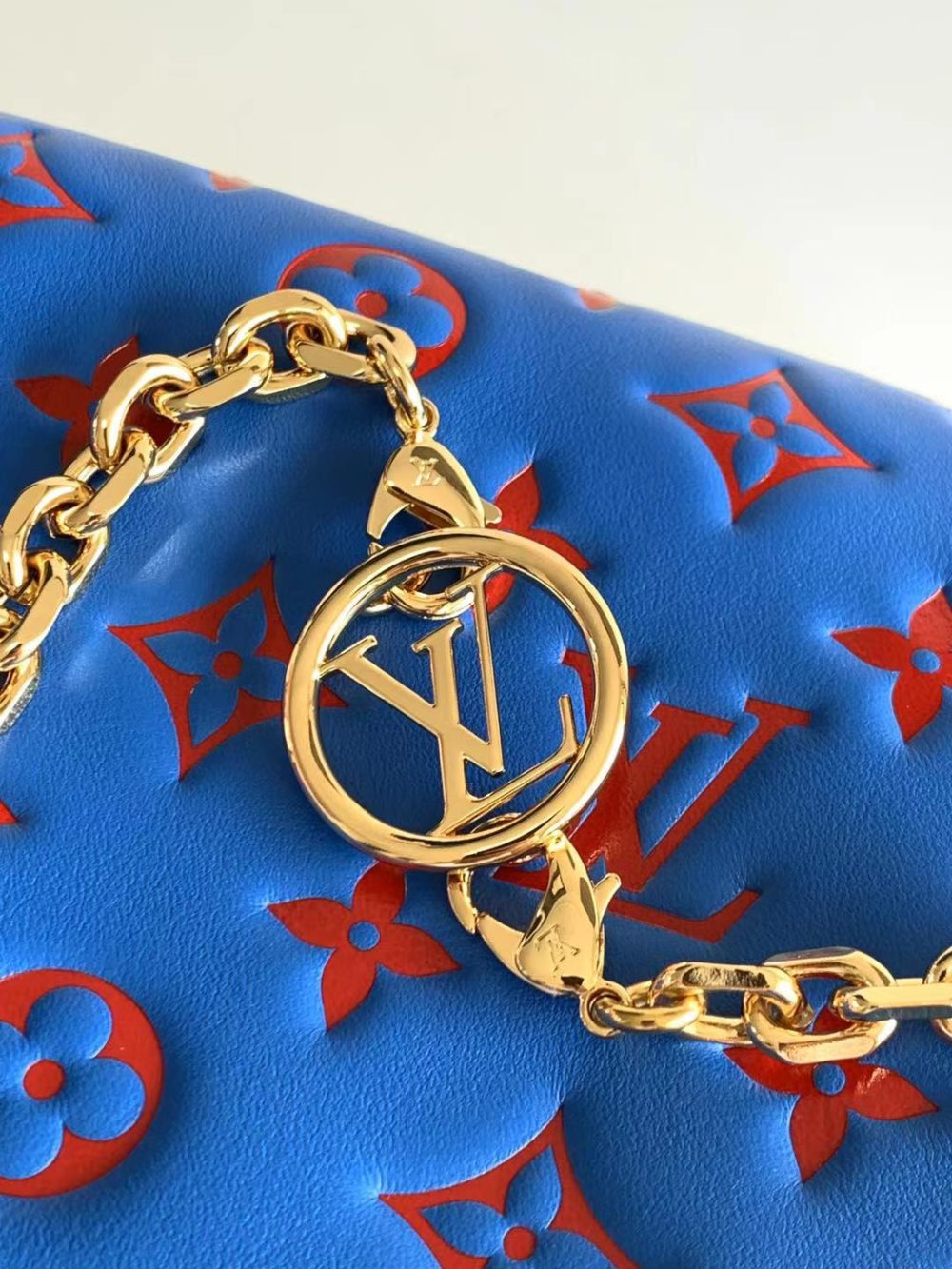 1:1 Replica Louis Vuitton Coussin PM Pochette Shoulder Bag Blue Red M80743 Luxury Bag For Women -  20cm - Image 6
