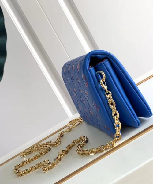 1:1 Replica Louis Vuitton Coussin PM Pochette Shoulder Bag Blue Red M80743 Luxury Bag For Women -  20cm