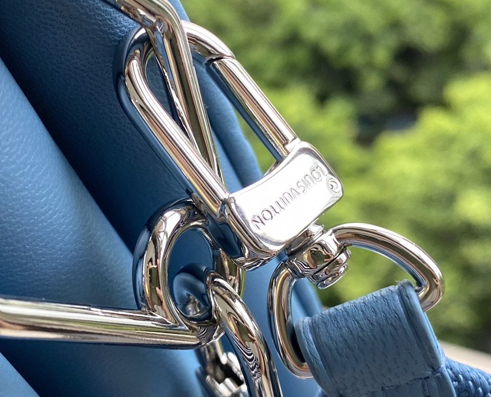 1:1 Replica Louis Vuitton Coussin PM Blue M57791 Luxury Bag For Women -  26cm