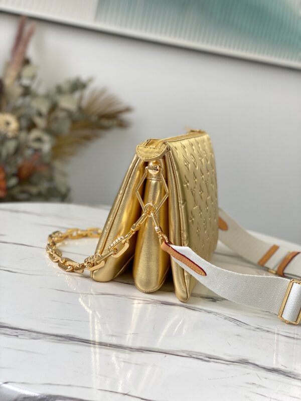 1:1 Replica Louis Vuitton Coussin PM gold M57790 Luxury Bag For Women -  26cm