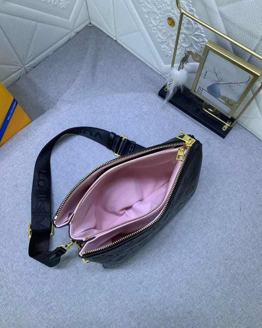 1:1 Replica Louis Vuitton Coussin PM Black M57790 Luxury Bag For Women -  26cm