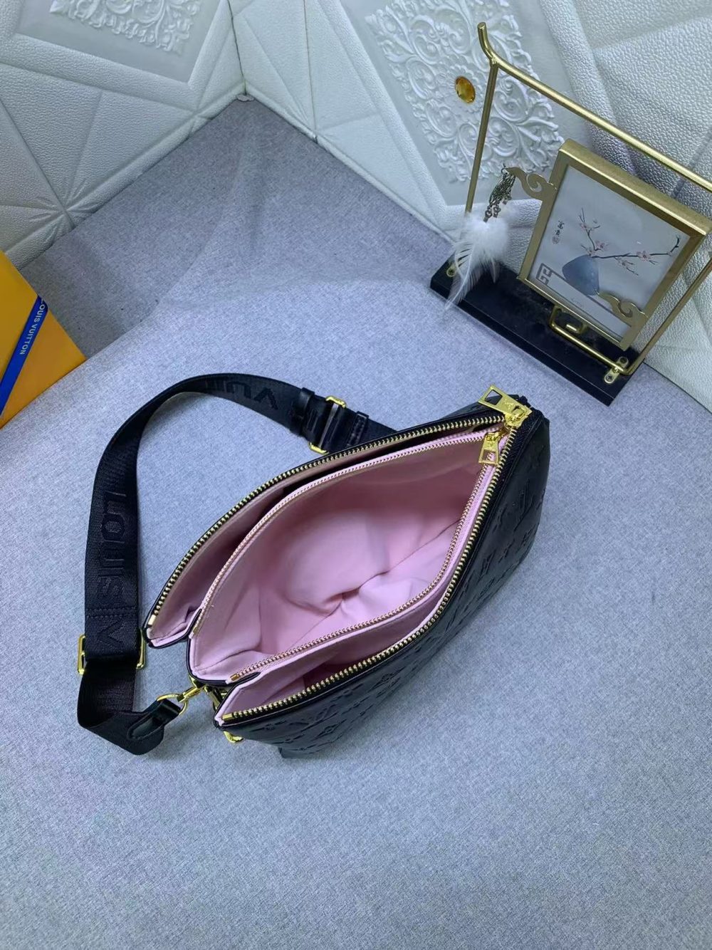 1:1 Replica Louis Vuitton Coussin PM Black M57790 Luxury Bag For Women -  26cm - Image 8