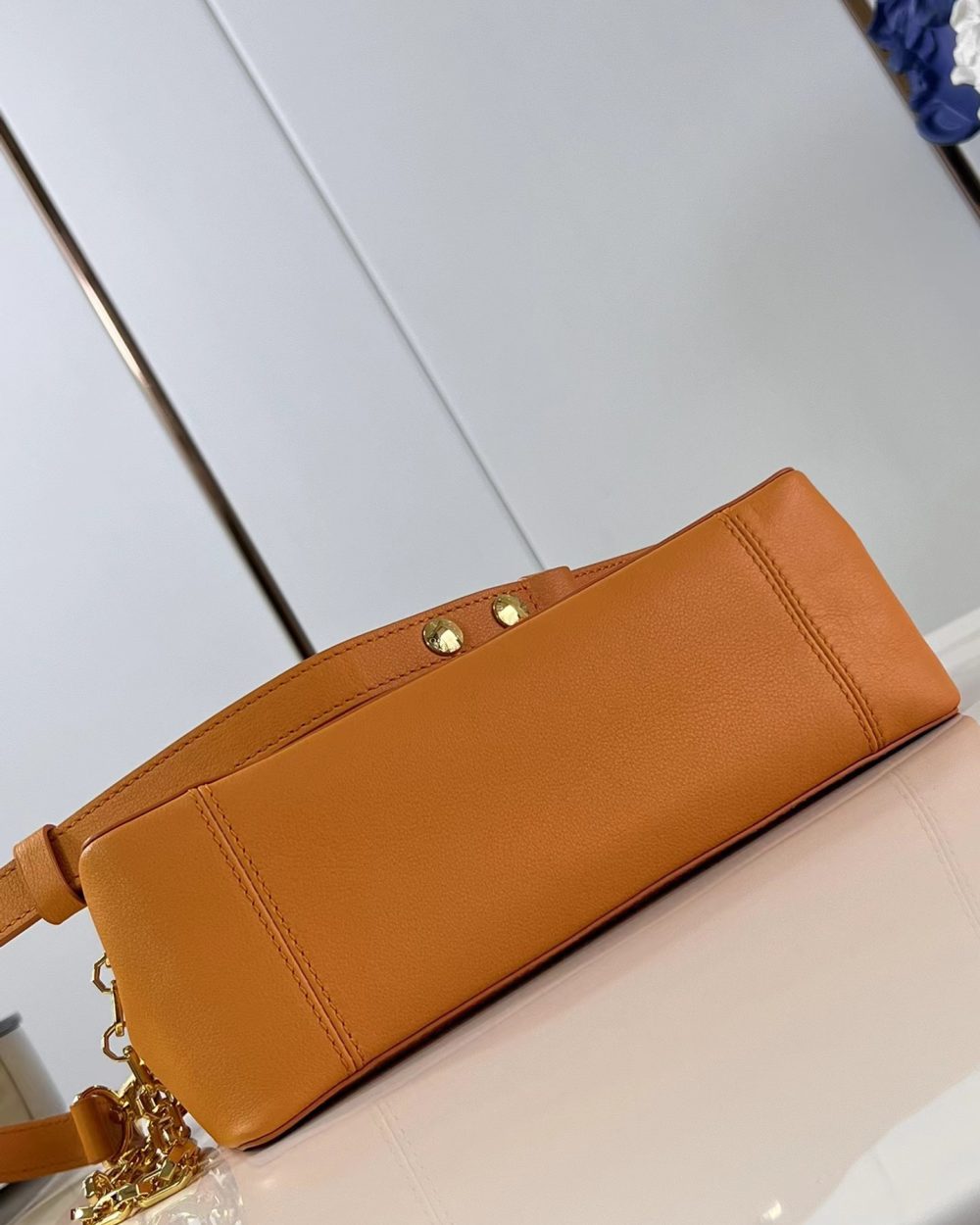 1:1 Replica Louis Vuitton LV Dauphine Soft MM H27 Luxury Bag For Women M25048 - 24cm