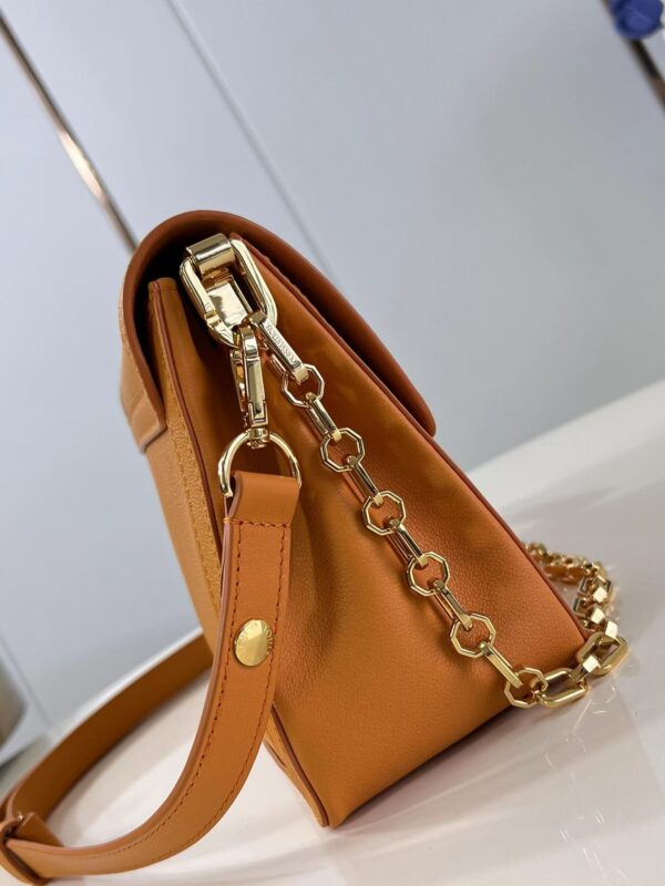 1:1 Replica Louis Vuitton LV Dauphine Soft MM H27 Luxury Bag For Women M25048 - 24cm