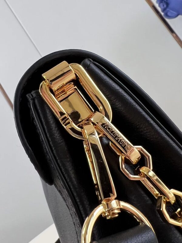 1:1 Replica Louis Vuitton LV Dauphine Soft MM H27 Luxury Bag For Women M25209 - 24cm