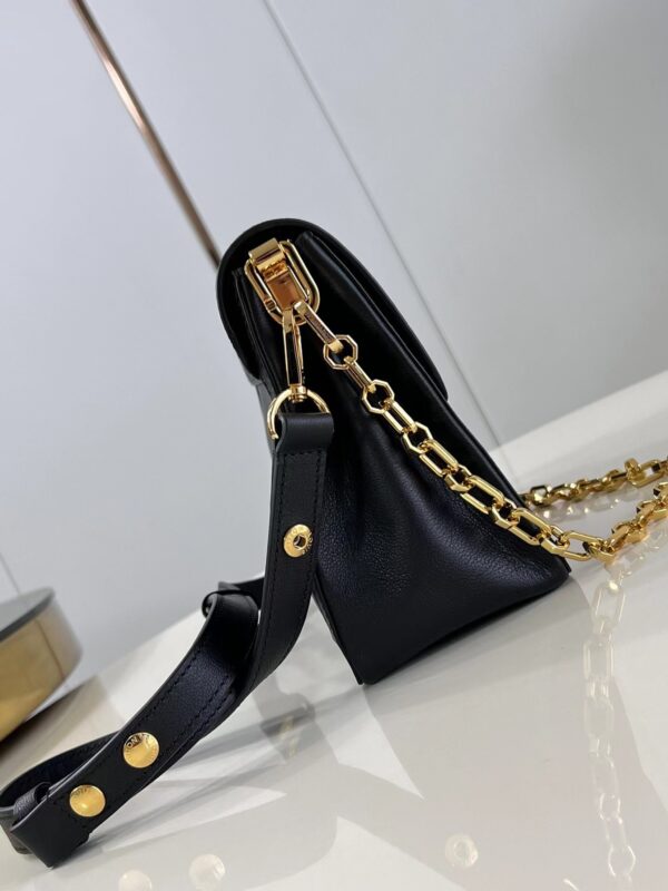 1:1 Replica Louis Vuitton LV Dauphine Soft MM H27 Luxury Bag For Women M25209 - 24cm