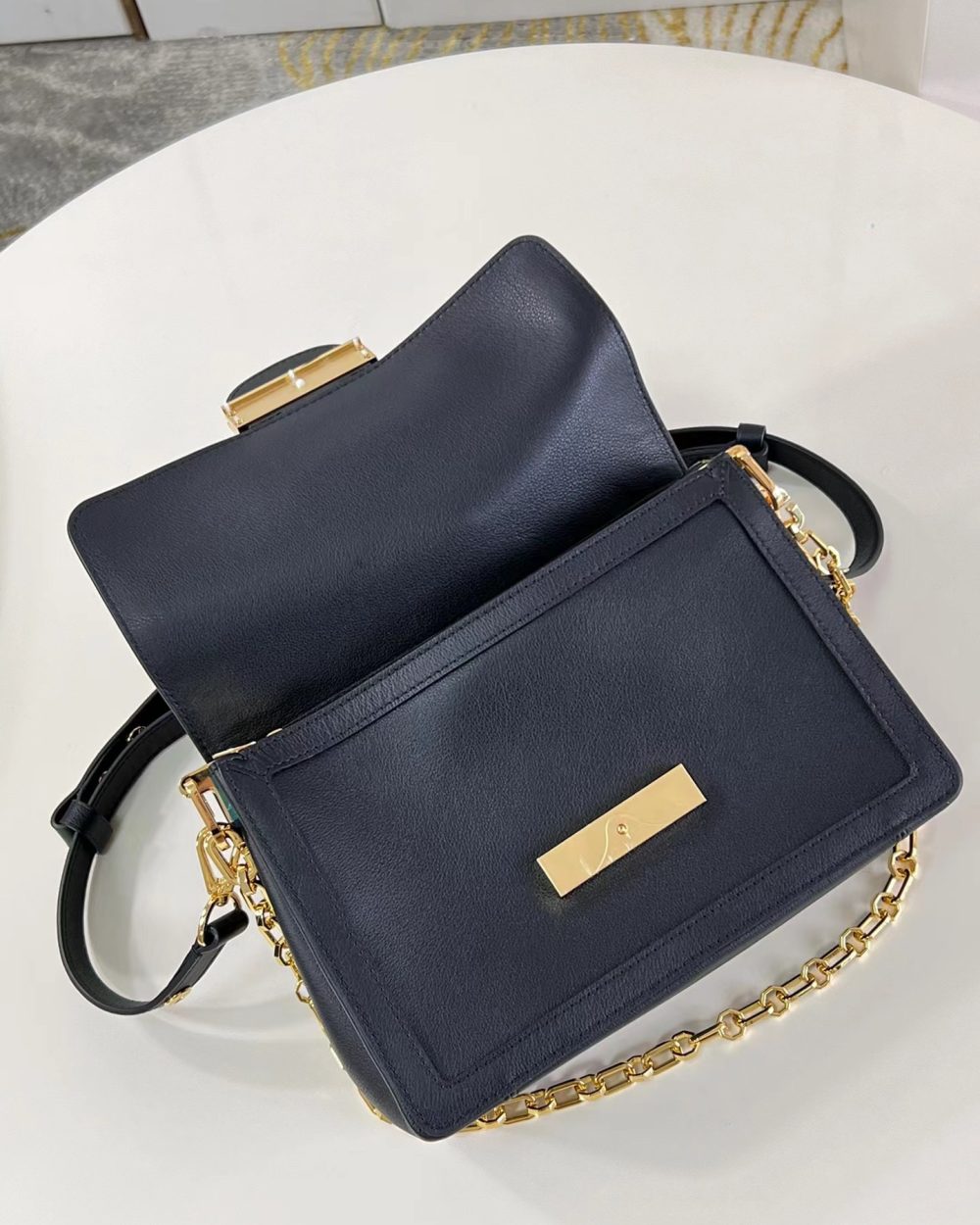 1:1 Replica Louis Vuitton LV Dauphine Soft MM H27 Luxury Bag For Women M25209 - 24cm