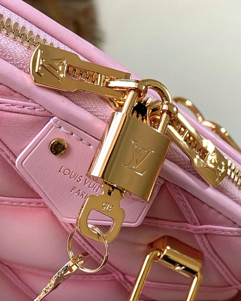 1:1 Replica Louis Vuitton LV Alma BB Malletage Luxury Bag For Women M24453 - 23.5cm