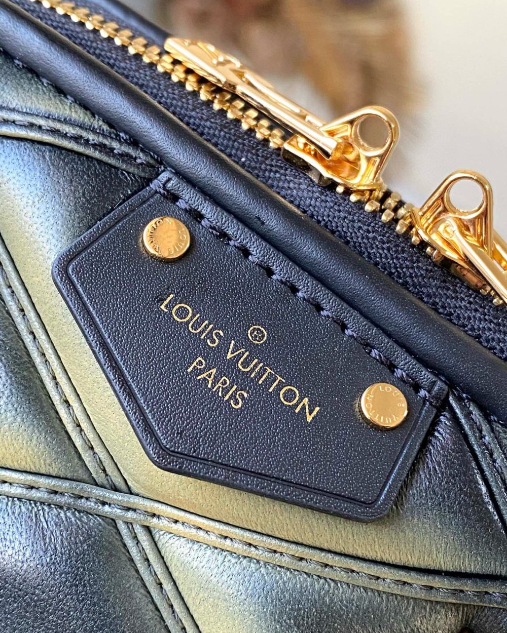 1:1 Replica Louis Vuitton LV Alma BB Malletage Luxury Bag For Women M23666 - 23.5cm