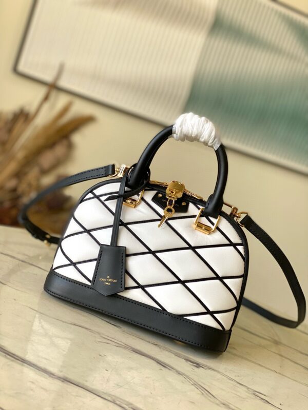1:1 Replica Louis Vuitton LV Alma BB Malletage Luxury Bag For Women M23666 - 23.5cm