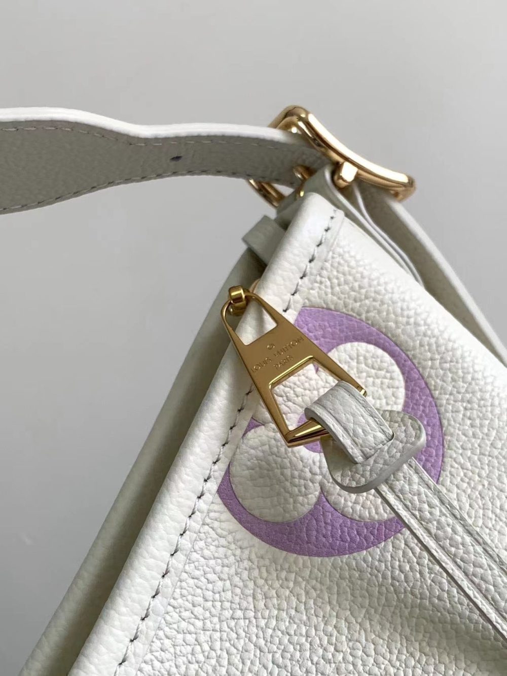 [REP 1:1] Louis Vuitton Carryall PM Monogram empreinte Unique Bag For Women M46288 M46203 - 29cm - Image 7