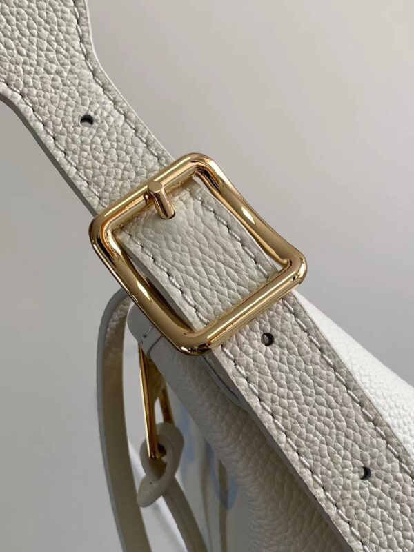 [REP 1:1] Louis Vuitton Carryall PM Monogram empreinte Unique Bag For Women M46288 M46203 B - 29cm