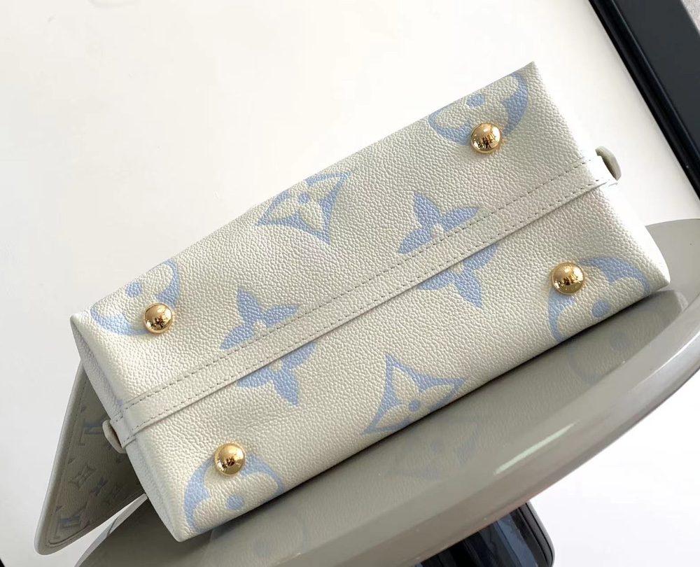 [REP 1:1] Louis Vuitton Carryall PM Monogram empreinte Unique Bag For Women M46288 M46203 B - 29cm