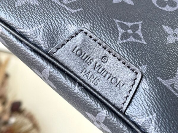 [REP 1:1] Louis Vuitton Discovery Bumbag PM Monogram Eclipse Unique Bag For Unisex M44336 - 47cm