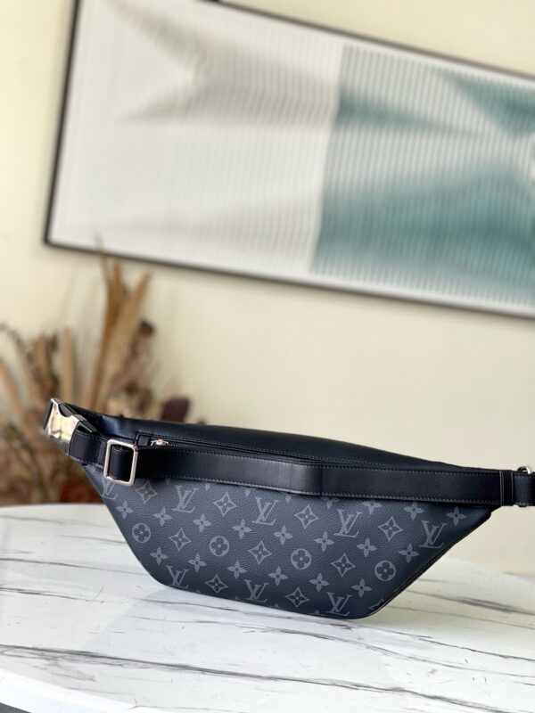 [REP 1:1] Louis Vuitton Discovery Bumbag PM Monogram Eclipse Unique Bag For Unisex M44336 - 47cm