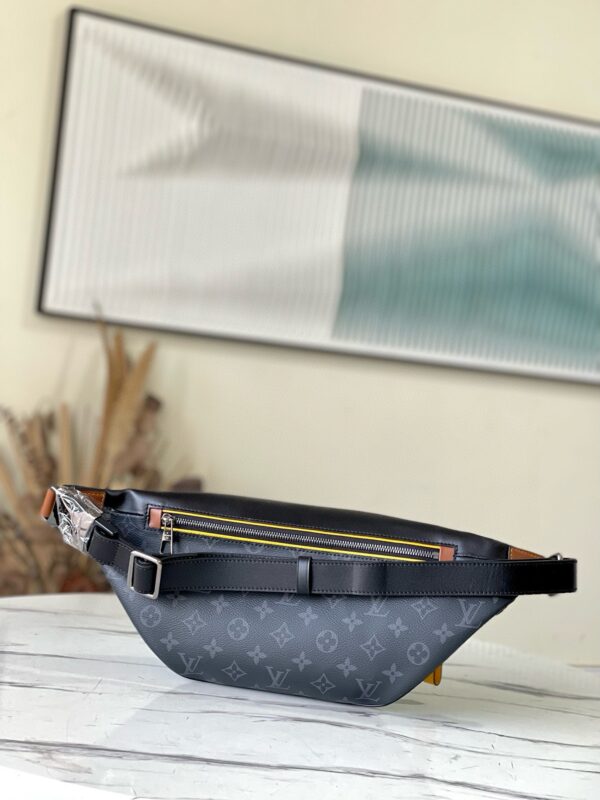 [REP 1:1] Louis Vuitton Discovery Bumbag Unique Bag For Unisex M45220 - 37cm
